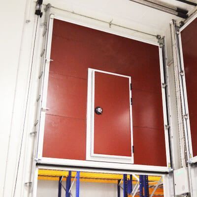 Porta verticale a contrappeso per celle frigorifere